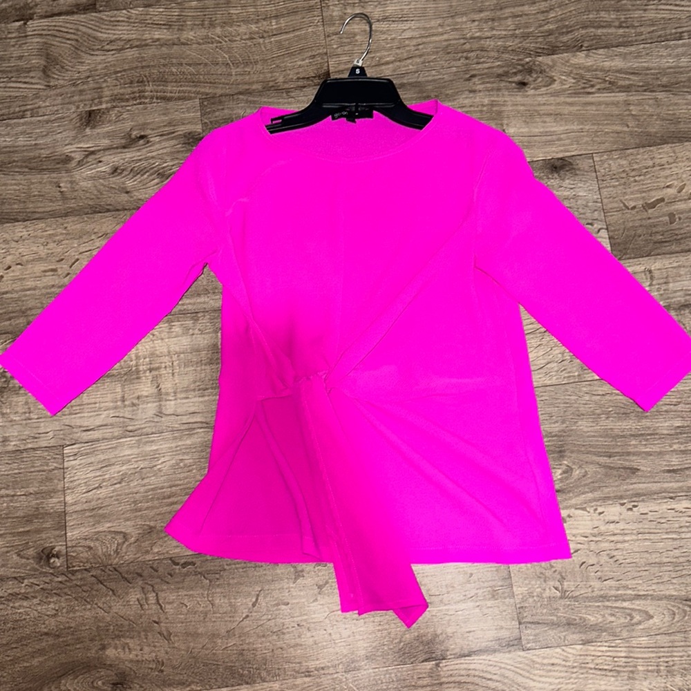 Pink work blouse. Airy material.